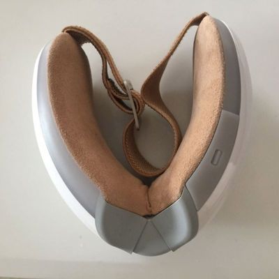 Вертикальная однотипная вертикальная штукатурка с пластиковым инжекционным литьем