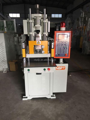 Вертикальная 85-тонная вертикальная пластиковая инжекционная литейная машина PT-150